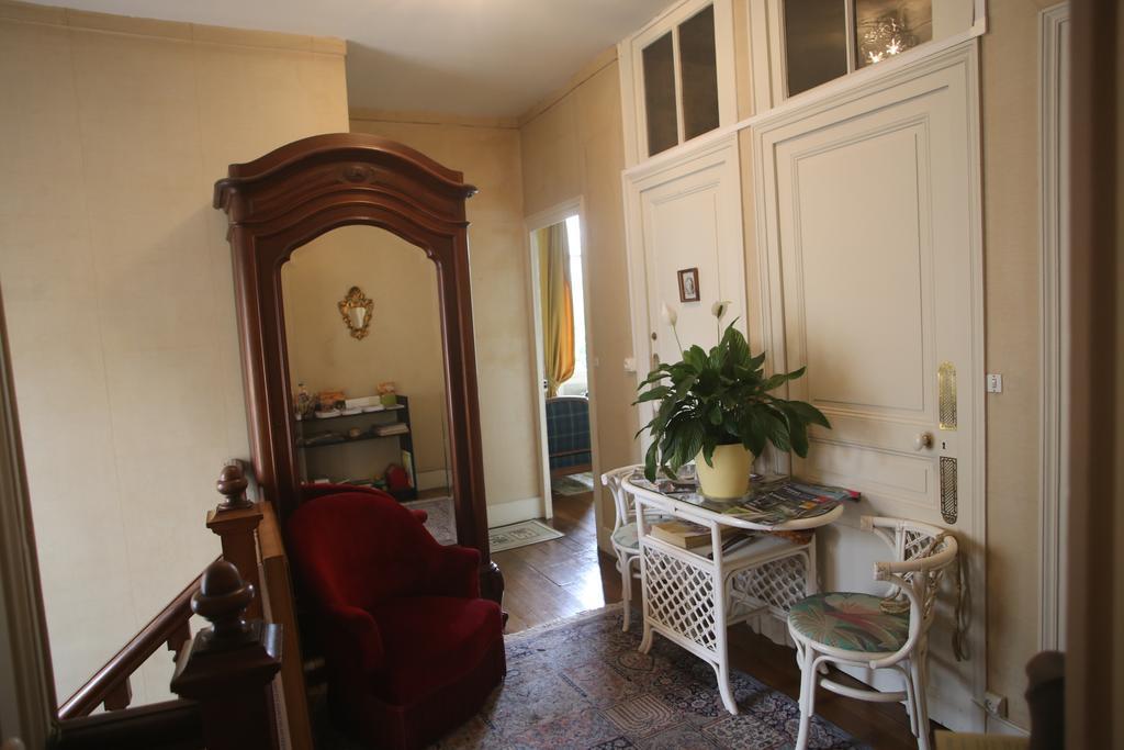 Bed & Breakfast La Cabane Du Canada *