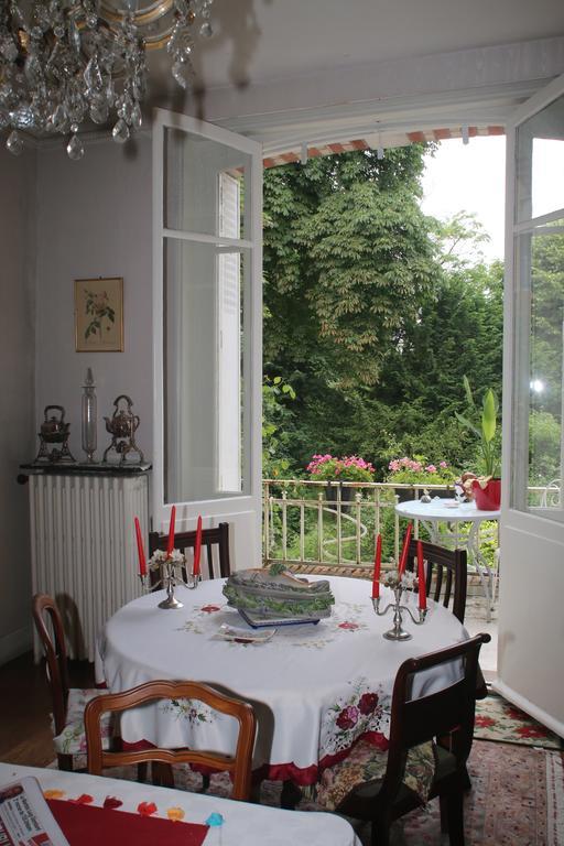 La Cabane Du Canada * Orléans